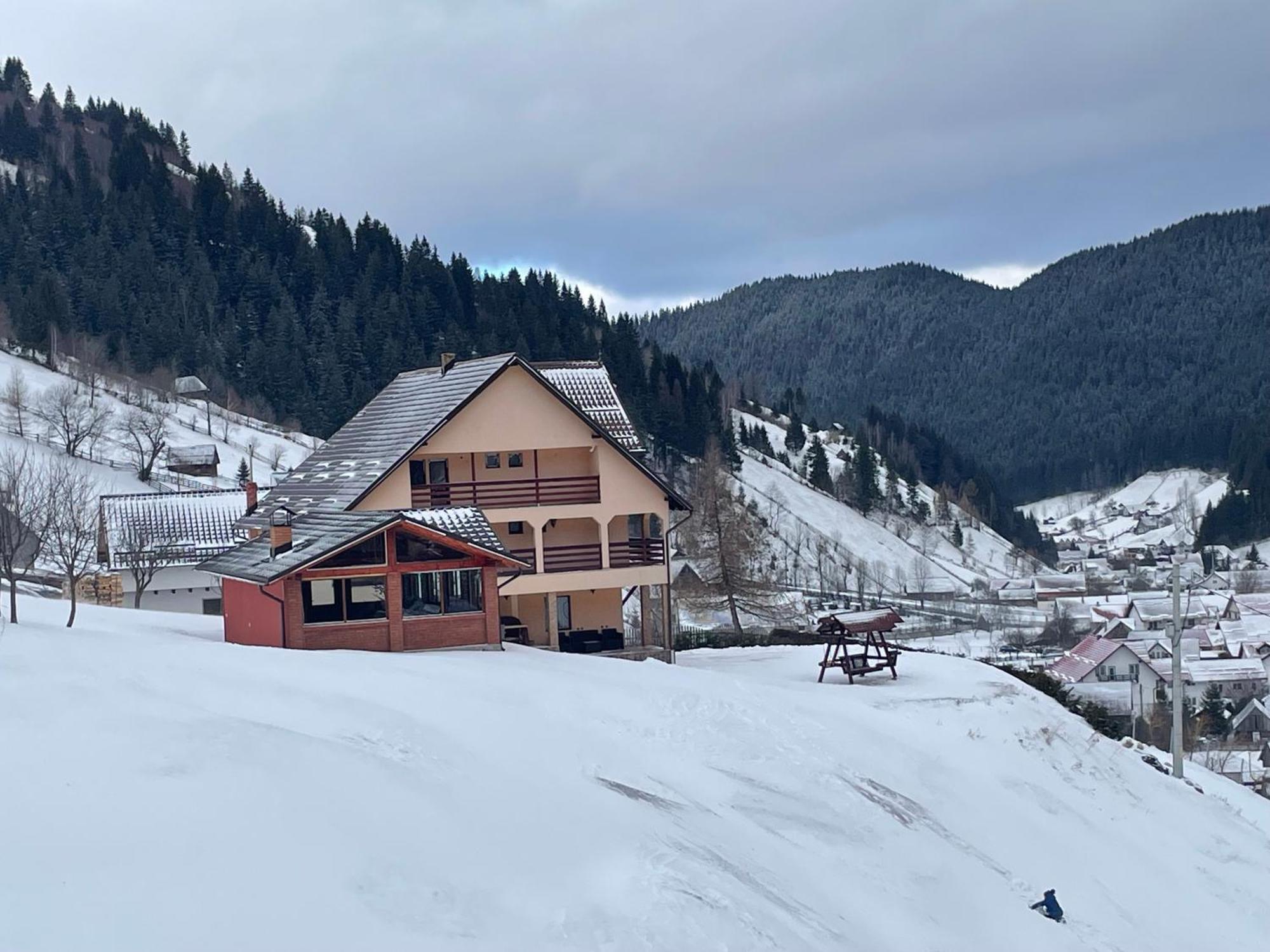 Matei Moieciu De Sus Hotel Moeciu De Sus Eksteriør billede